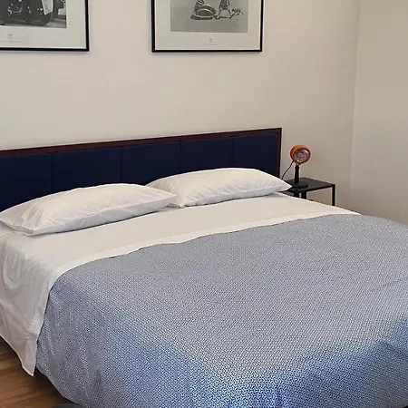 Semesterbostad Nobile 8 *